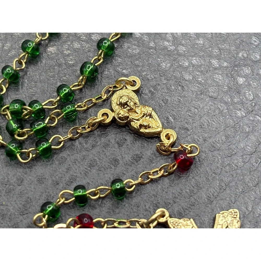 Catholic Rosary Dainty Green Red Glass Beads Cross Pendant Christmas Gold Tone